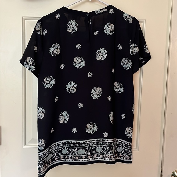 Loft outlet top - Picture 2 of 5